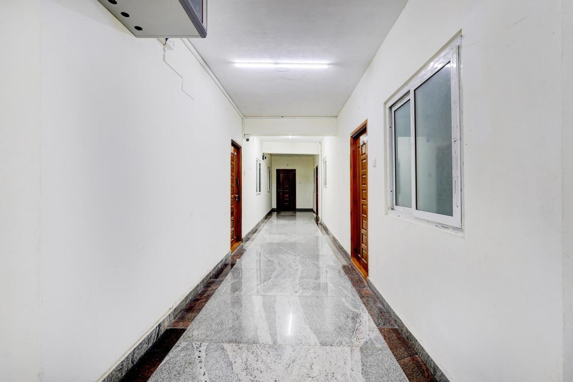 Collection O Sithalapakkam Medavakkam Formerly Srinivasa Residency Chennai Exterior photo
