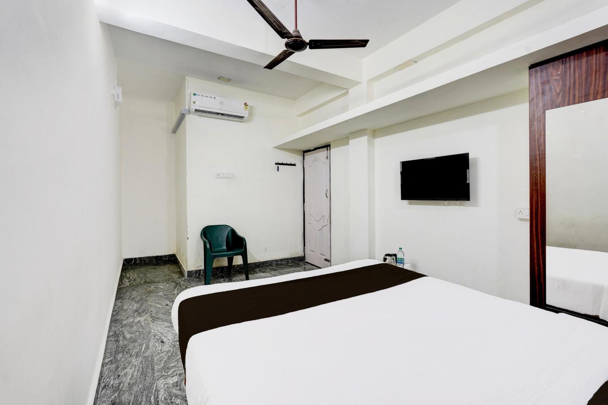 Collection O Sithalapakkam Medavakkam Formerly Srinivasa Residency Chennai Exterior photo