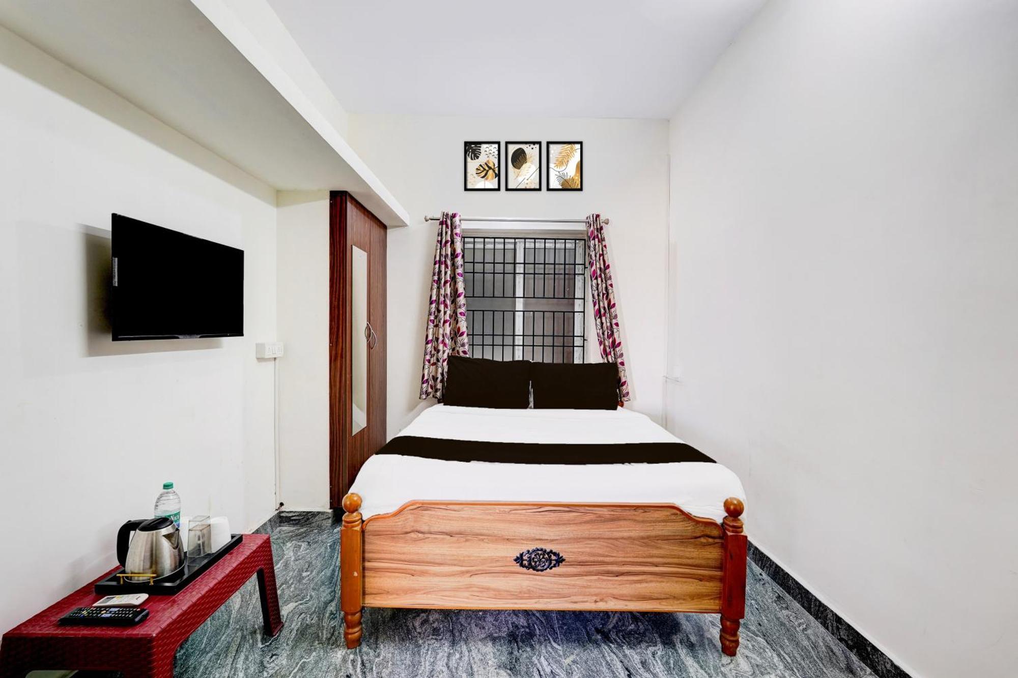 Collection O Sithalapakkam Medavakkam Formerly Srinivasa Residency Chennai Exterior photo